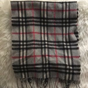 Burberry Cashmere Scarf: 100% Authentic